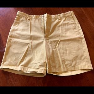 LL Bean Mens Chino shorts size 40